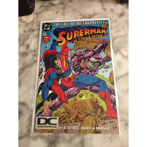 Action Comics Lot of 3 - Picture 4 of 4